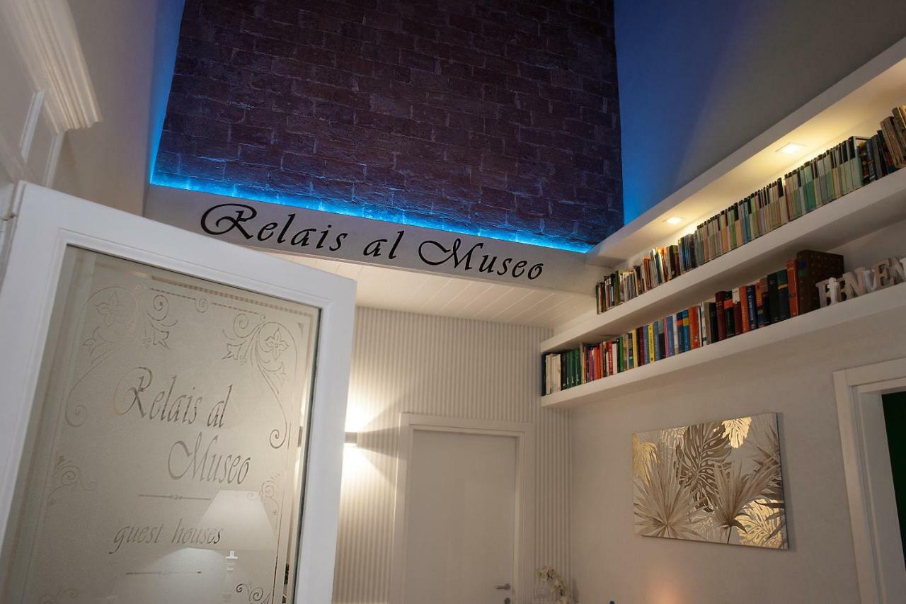 Relais al Museo Hotel Napoli Bagian luar foto
